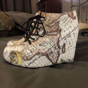 Jeffrey Campbell Havana Map Lace Up Wedges sz 9.5